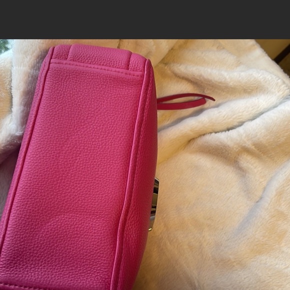 Marc Jacobs Softshot 27 in Pink - Picture 6 of 9